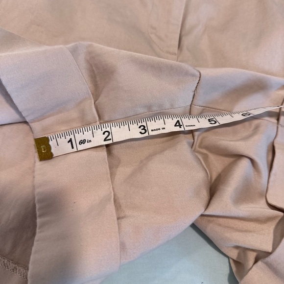 White House Black Market sz: 14 Tan cotton/ Spandex. Slight Sheen. Shorts. - Picture 5 of 14